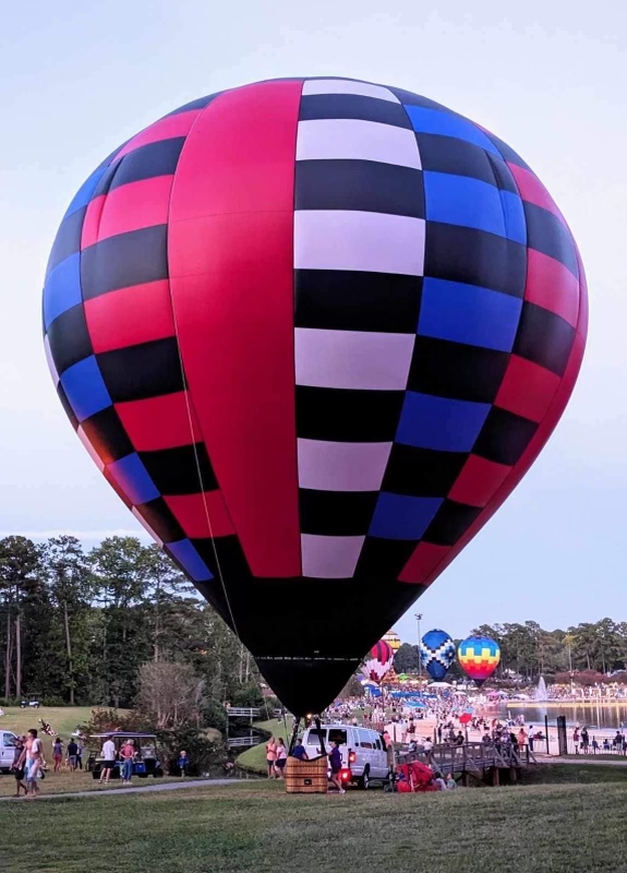 IMON8 hot air balloon pilot Jeff Abel from Hazlet, Texas